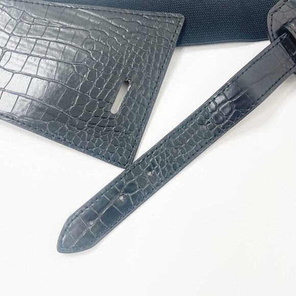 2/$30 NWT Black Faux Vegan Leather Alligator Loop Corset Luxury Belt - Picture 6 of 14